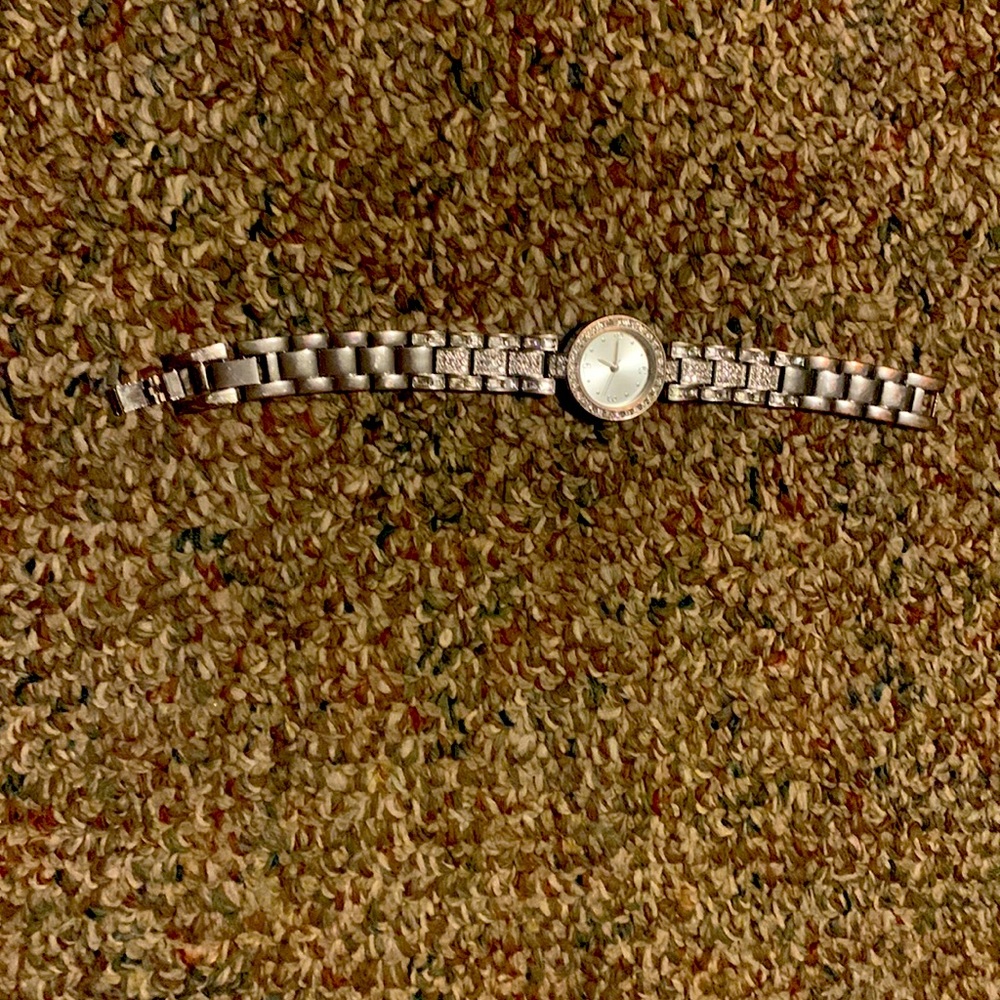 Women’s watch with diamonds